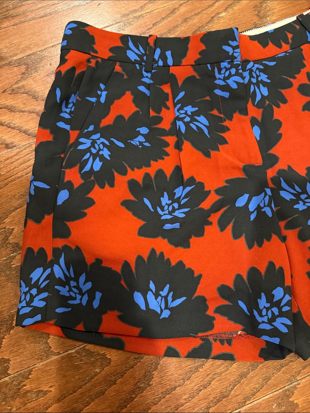 J Crew firework shorts, size 8 - Picture 3 of 7